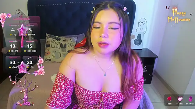 LucyPetit online show from 9, 10, 2025