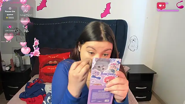 LucyPetit online show from 1, 10, 2025