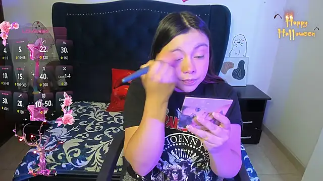 LucyPetit online show from 16, 10, 2025