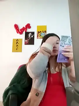 LucyPetit online show from 27, 11, 2025