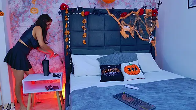 Angelique Angell online show from 25, 10, 2025