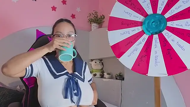 Snapshot of CandelaCool_ chatting on 26, 10, 2025 CandelaCool online show from 26, 10, 2025