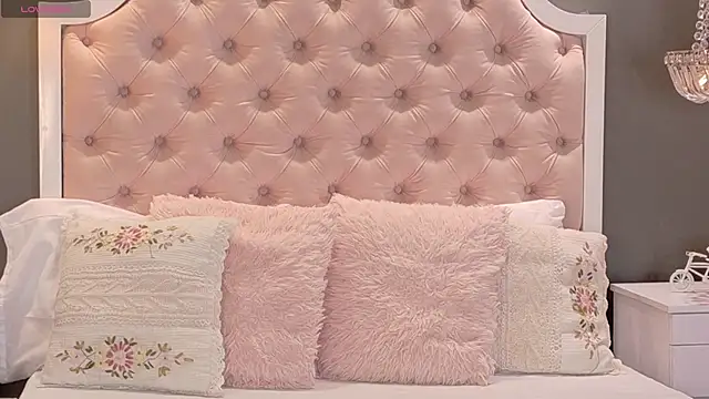 VioletBlaze online show from 26, 11, 2025