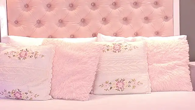 VioletBlaze online show from 19, 11, 2025