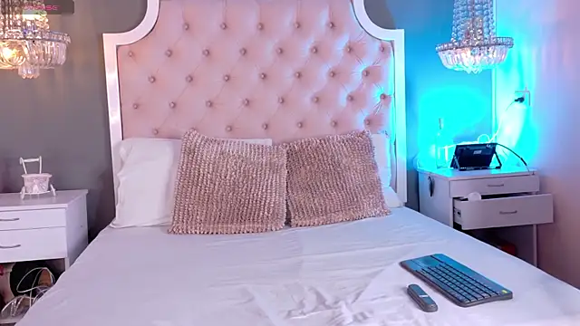 VioletBlaze online show from 13, 10, 2025