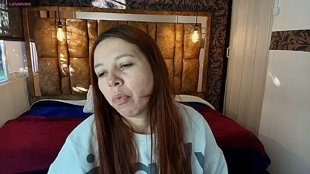 Snapshot of Isa_Thompson__ chatting on 9, 5, 2026 Isa Thompson online show from 9, 5, 2026