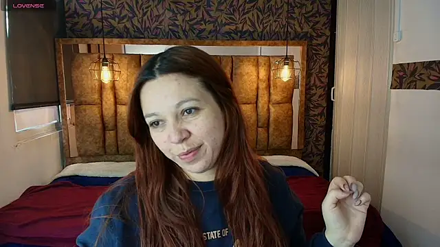Snapshot of Isa_Thompson__ chatting on 13, 5, 2026 Isa Thompson online show from 13, 5, 2026