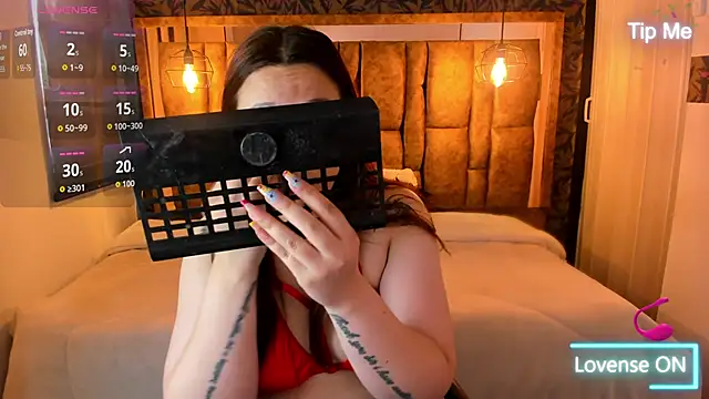 Isa Thompson   online show from 16, 10, 2025