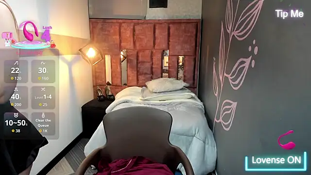 Isa Thompson   online show from 10, 9, 2025