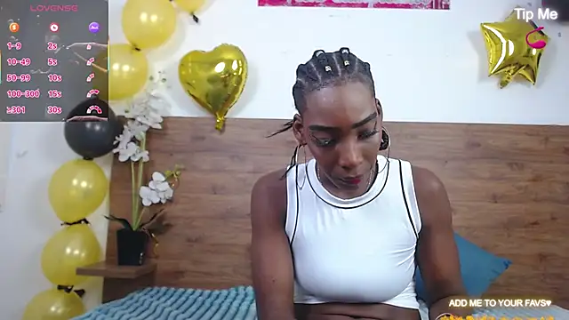 Snapshot of AlexandraCambell chatting on 19, 2, 2026 AlexandraCambell online show from 19, 2, 2026