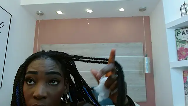 AlexandraCambell online show from 15, 4, 2026