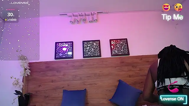 Snapshot of AlexandraCambell chatting on 16, 9, 2025 AlexandraCambell online show from 16, 9, 2025