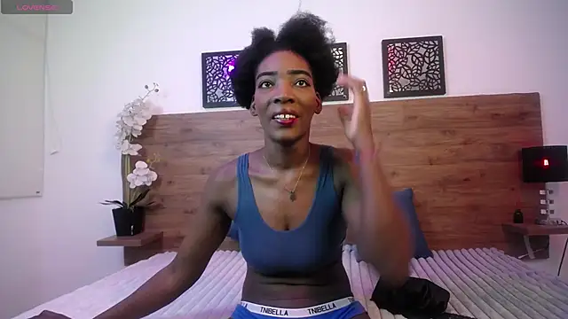 Snapshot of AlexandraCambell chatting on 11, 2, 2026 AlexandraCambell online show from 11, 2, 2026