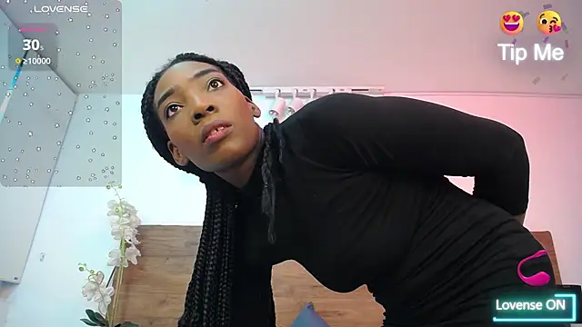 Snapshot of AlexandraCambell chatting on 19, 9, 2025 AlexandraCambell online show from 19, 9, 2025