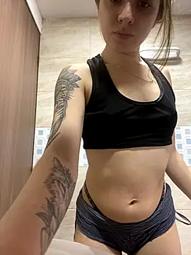 Snapshot of karla-thomsom10 chatting on 20, 11, 2025 karla-thomsom10 online show from 20, 11, 2025