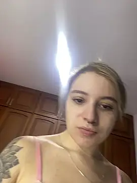 karla-thomsom10 online show from 5, 2, 2026