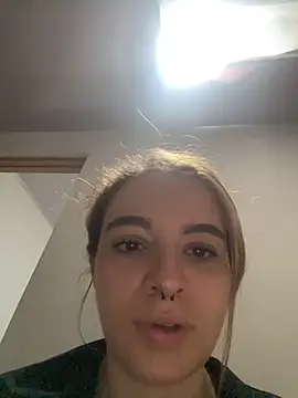 karla-thomsom10 online show from 5, 3, 2026