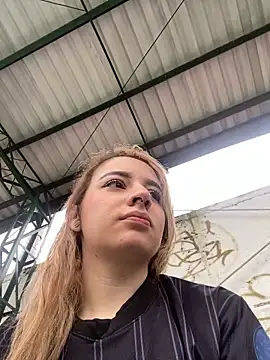 karla-thomsom10 online show from 15, 2, 2026