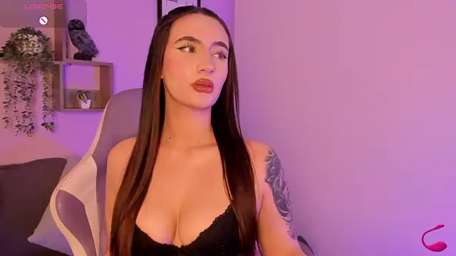 Snapshot of _CELESTE_MOORE chatting on 9, 9, 2025 CELESTE MOORE online show from 9, 9, 2025