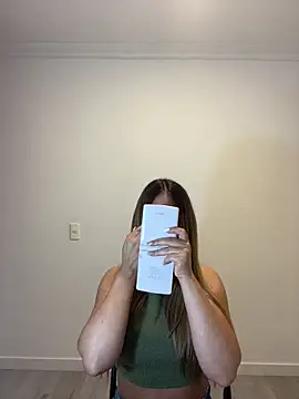 Zara Ross online show from 4, 10, 2025