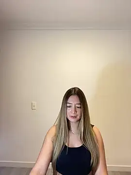 Zara Ross online show from 19, 10, 2025