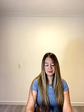 Zara Ross online show from 5, 10, 2025