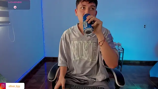 Snapshot of Casper___kyy chatting on 26, 11, 2025 Casper kyy online show from 26, 11, 2025