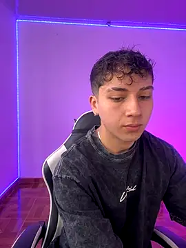 Snapshot of Casper___kyy chatting on 25, 9, 2025 Casper kyy online show from 25, 9, 2025