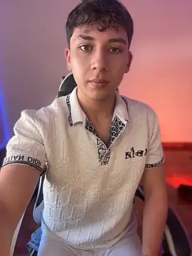 Snapshot of Casper___kyy chatting on 13, 11, 2025 Casper kyy online show from 13, 11, 2025