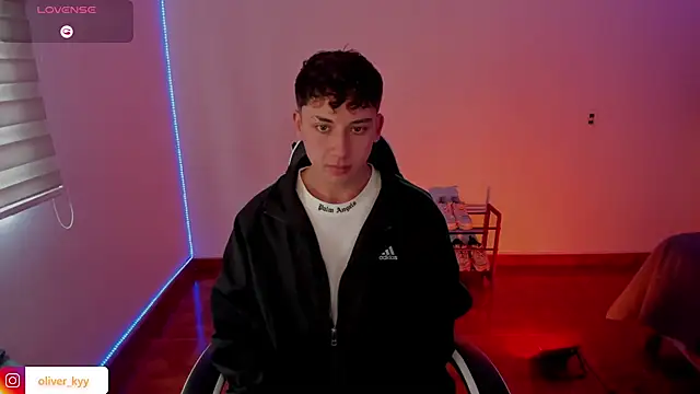 Snapshot of Casper___kyy chatting on 19, 11, 2025 Casper kyy online show from 19, 11, 2025