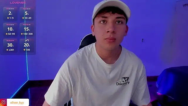 Snapshot of Casper___kyy chatting on 2, 12, 2025 Casper kyy online show from 2, 12, 2025