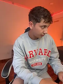 Snapshot of Casper___kyy chatting on 14, 11, 2025 Casper kyy online show from 14, 11, 2025