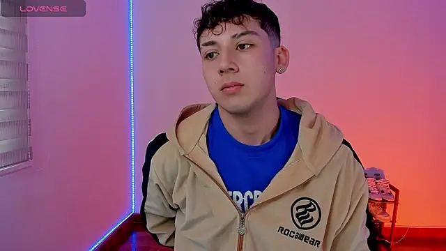 Snapshot of Casper___kyy chatting on 23, 9, 2025 Casper kyy online show from 23, 9, 2025