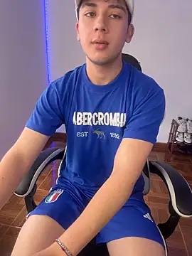 Snapshot of Casper___kyy chatting on 30, 10, 2025 Casper kyy online show from 30, 10, 2025