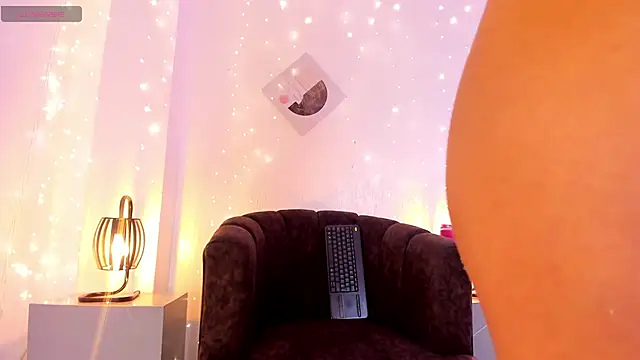 mystic carito online show from 9, 10, 2025