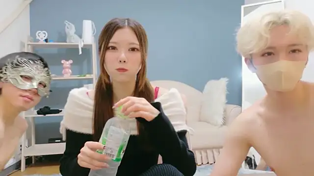 Reto-sama online show from 5, 4, 2026