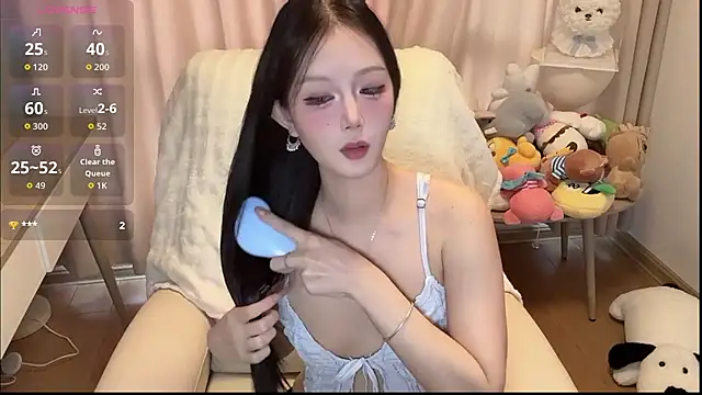 Snapshot of Y-fovik-ii chatting on 14, 11, 2025 Y-fovik-ii online show from 14, 11, 2025