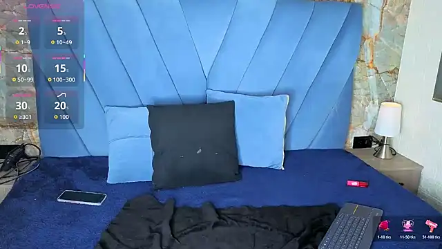 angel  red  online show from 30, 11, 2025