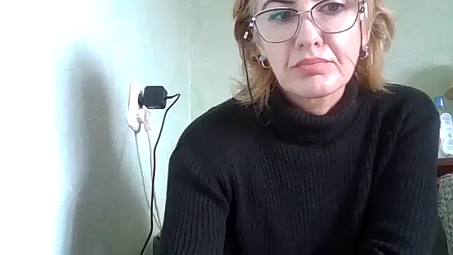 TianaQLove online show from 14, 10, 2025