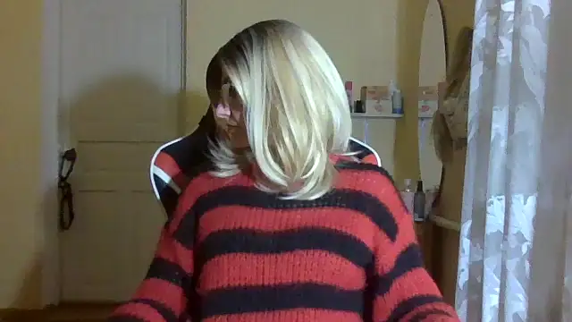 TianaQLove online show from 12, 11, 2025