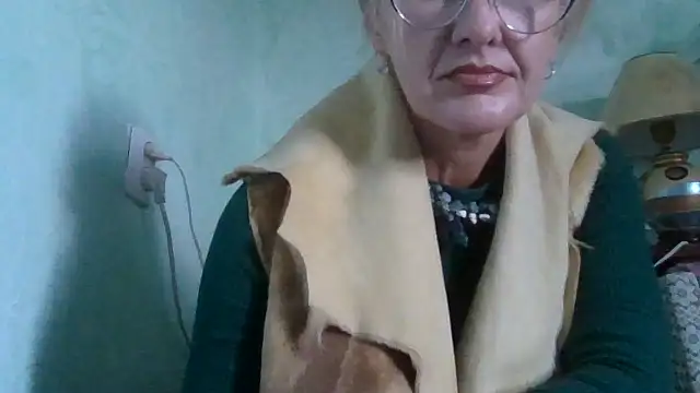 TianaQLove online show from 5, 10, 2025