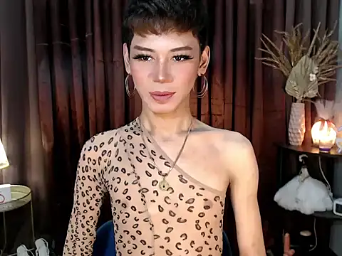 MissTransStella69 online show from 10, 9, 2025