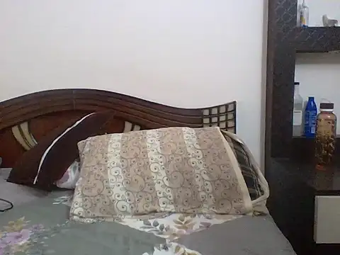 anu-anu2002 online show from 18, 9, 2025