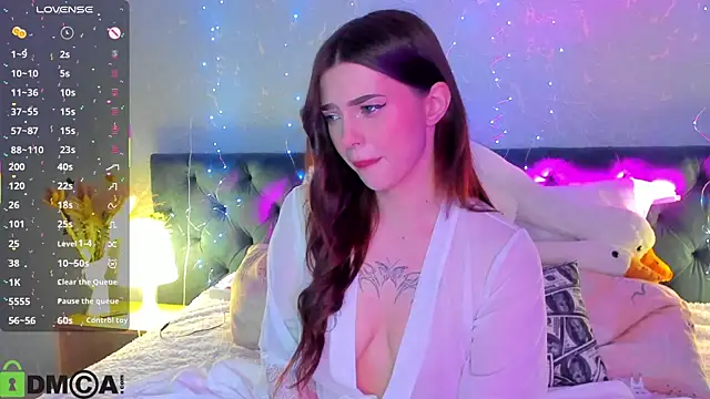 Snapshot of _xna_ chatting on 12, 11, 2025 xna online show from 12, 11, 2025