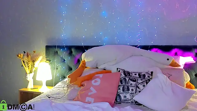 Snapshot of _xna_ chatting on 20, 11, 2025 xna online show from 20, 11, 2025