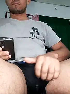 Snapshot of Bosssweet22cm chatting on 16, 7, 2026 Bosssweet22cm online show from 16, 7, 2026