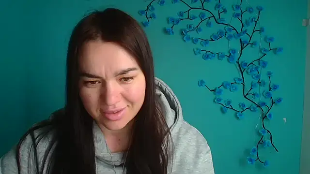 Lola Saymyname online show from 11, 4, 2026