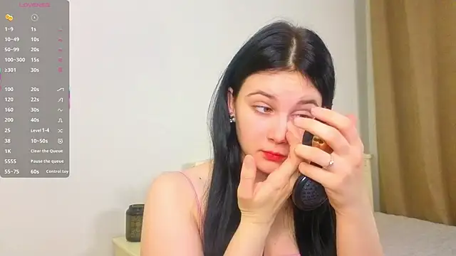 EnricaElis online show from 17, 4, 2026