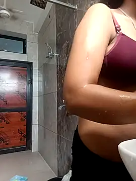 HOTSEXY KAVYA online show from 10, 9, 2025