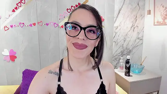 IsisNoir online show from 13, 3, 2026